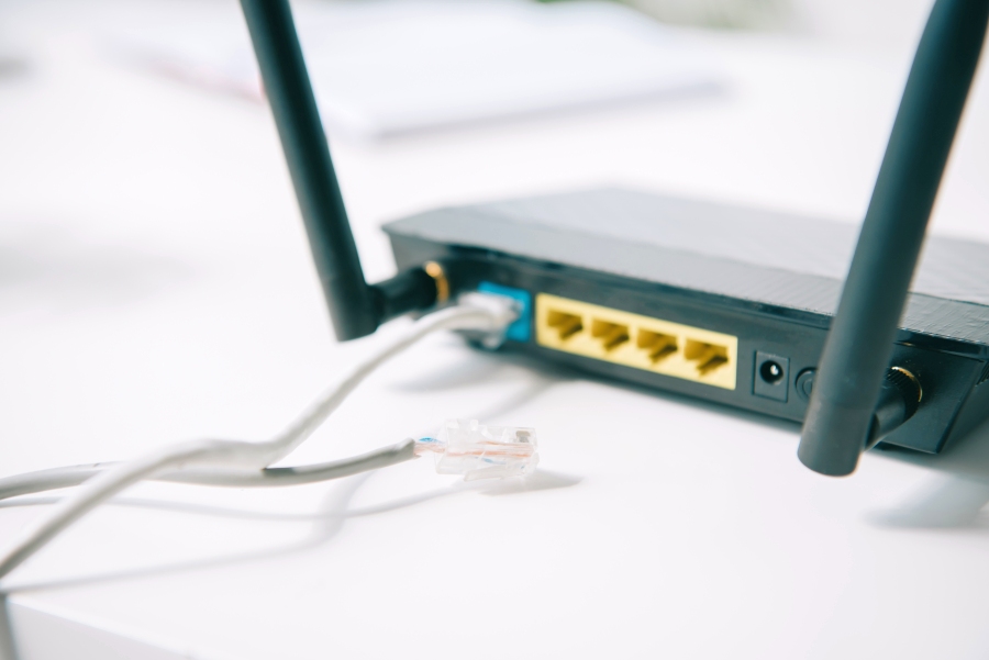 Bezpieczne zarządzanie siecią - adresy IP i routery 2 router