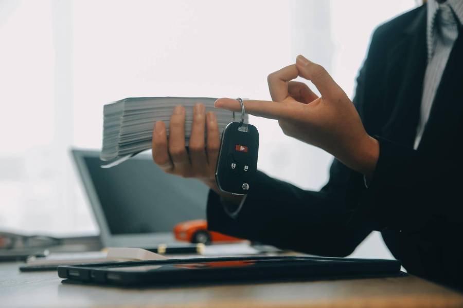 Jak wygląda zakup samochodu powyżej 150 tys vat w praktyce